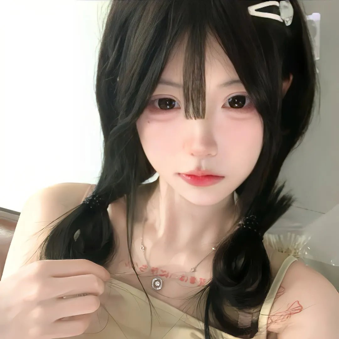 丑小鸭的天鹅湖